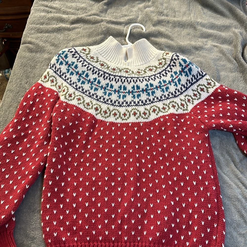 Beautiful vintage sweater from the 70s or 80s